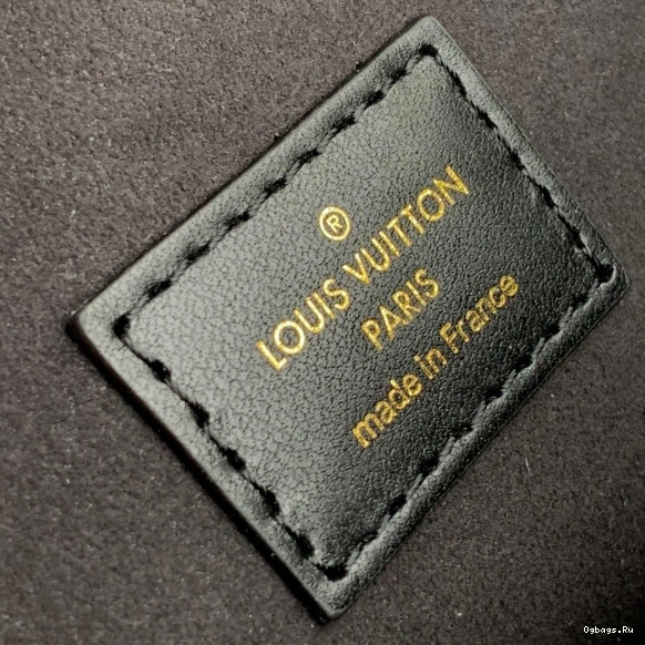 LOUIS POCHETTE MÉTIS VUITTON 0331